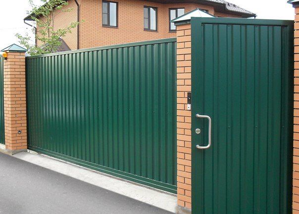 Металлические откатные ворота
